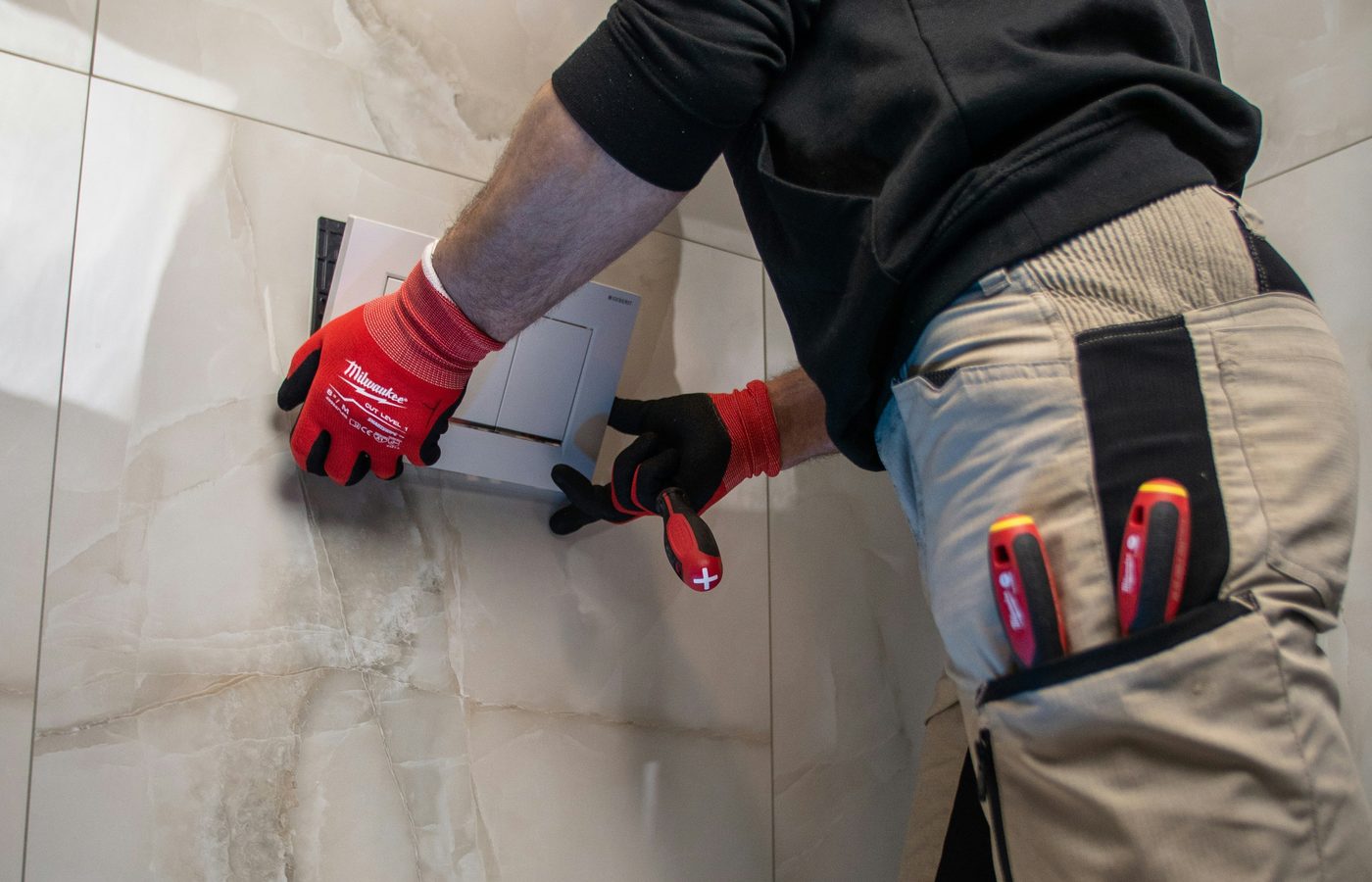 WC-Betätigung montieren – Sanitär